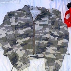 American Eagle Camouflaged Jacket. Smoke free home